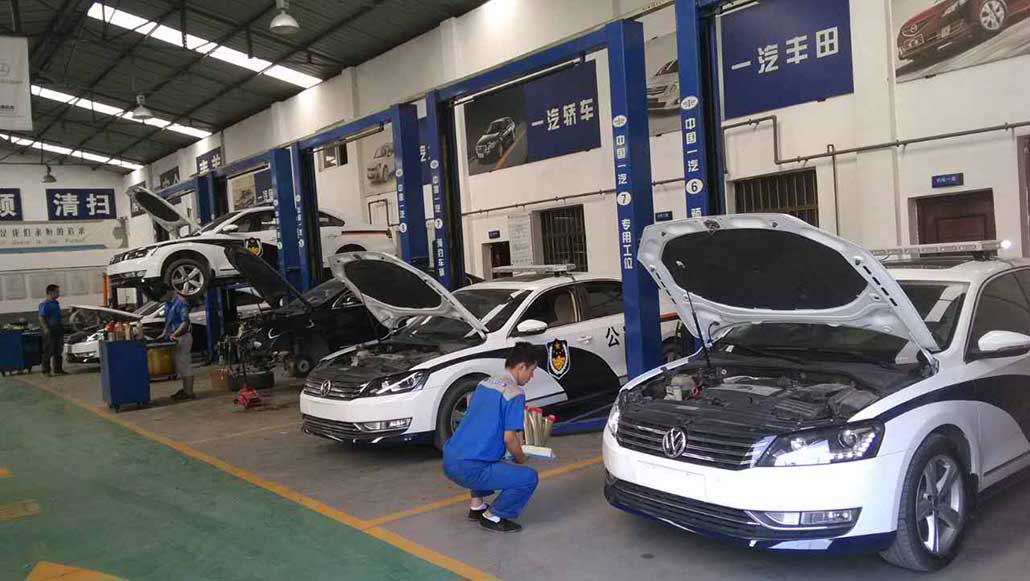 La conversion pétrole-gaz de la brigade de patrouille de la circulation du bureau de la sécurité publique de la ville de Xi'an, province du Shaanxi, adopte des bouteilles de gaz de bobinage vertes